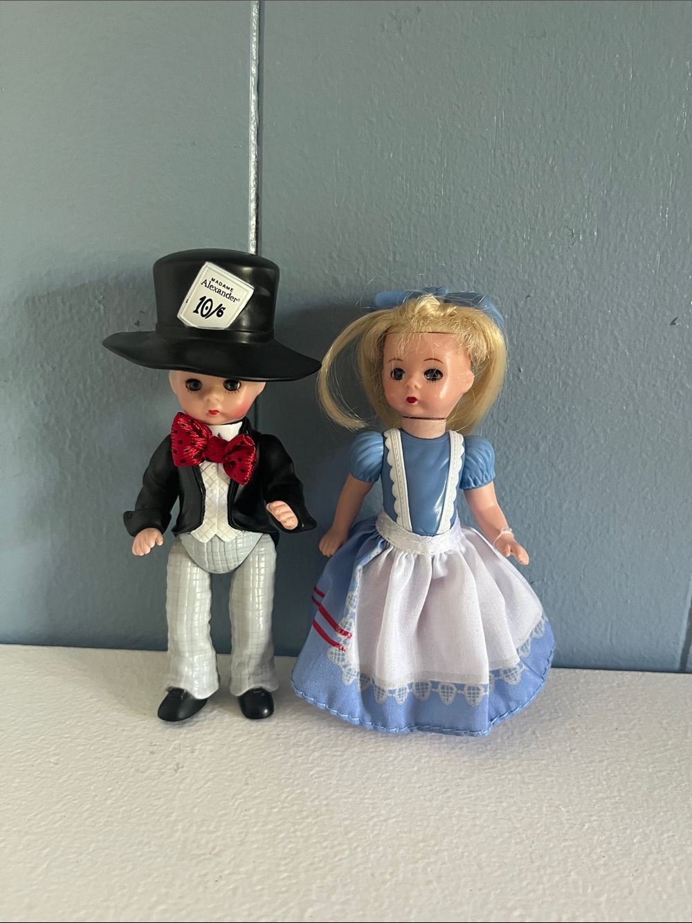 Classic MCDONALDS - 2010 MADAME ALEXANDER HAPPY MEAL set